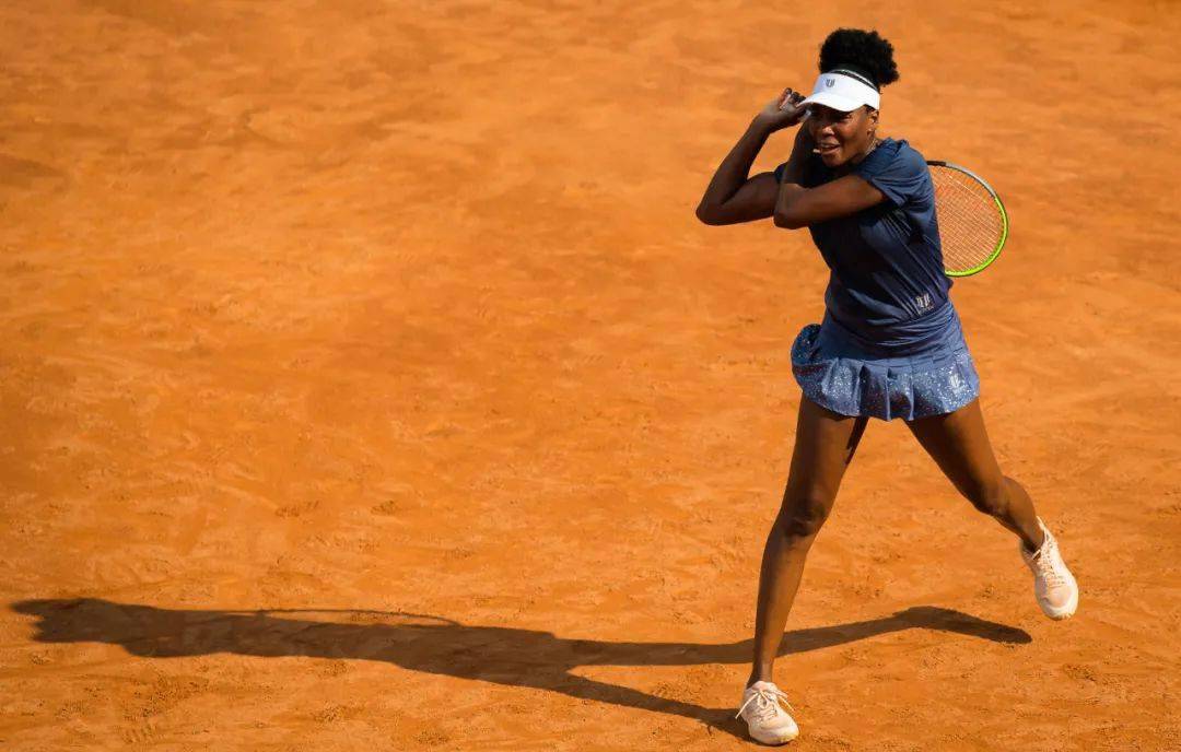 科维托娃与80激战DWG分钟,险胜胜负难料!,阿扎伦卡焦点对战比赛高潮迭起 科维托娃与80激战DWG分钟,险胜胜负难料!,阿扎伦卡焦点对战比赛高潮迭起