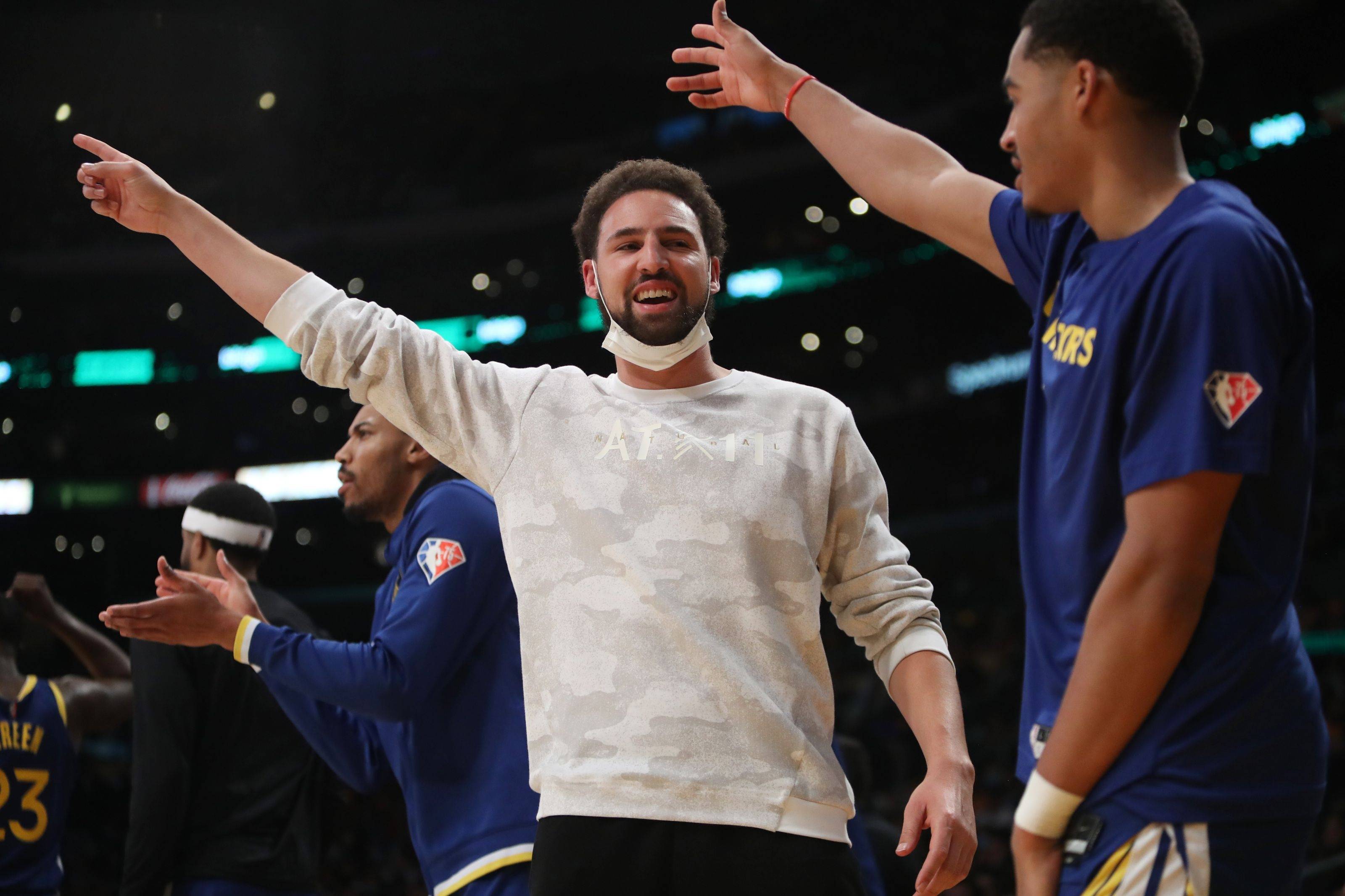 亚博app-波特兰开拓者迎足总杯关键赛，关键时刻篮板制胜，信心回归，数据趋势出现新变化的简单介绍-亚博app