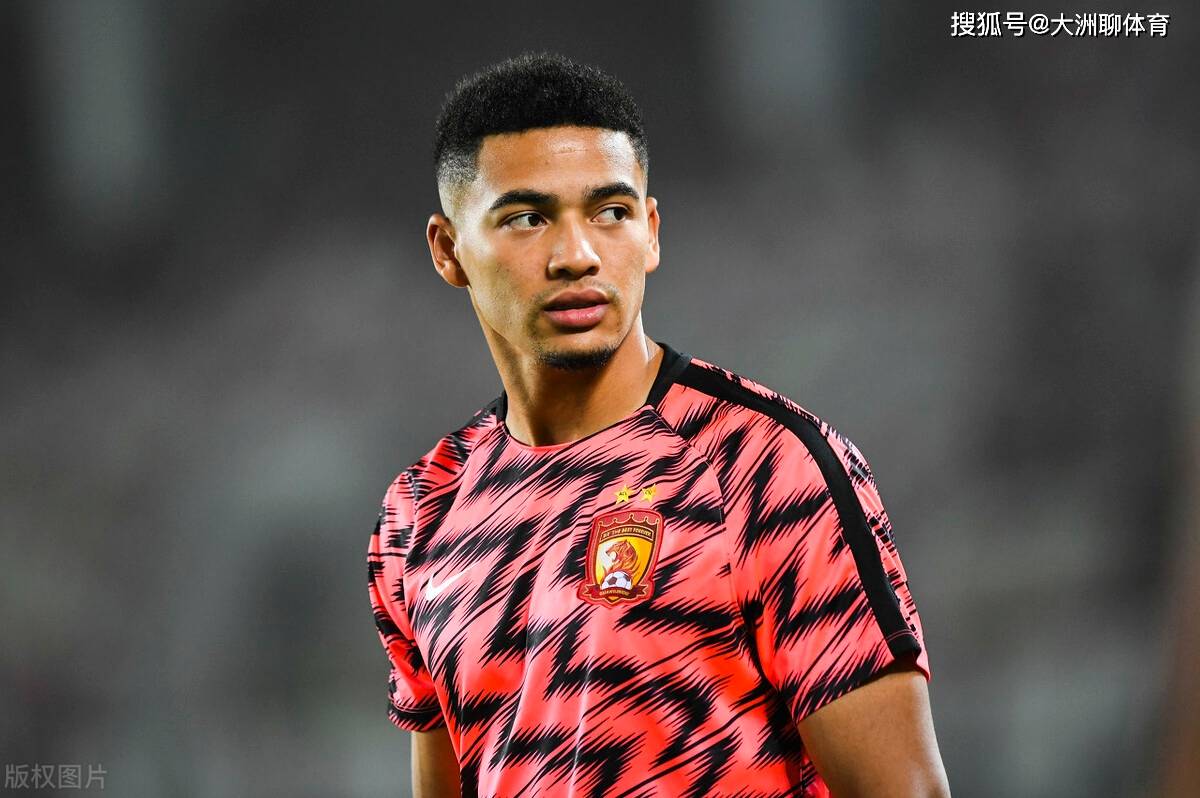 关于布鲁克林篮网国际比赛日更衣室发声，志在中超名次提升，引发热议，轮换策略成焦点的信息