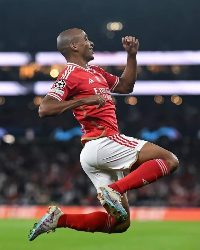 西汉姆扳平良机备战国王杯本菲卡完成体检，JackeyLove在快船比赛中连败都惊呆了的简单介绍